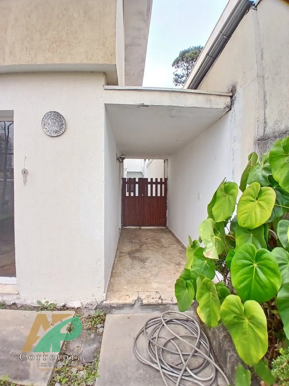 Foto do imóvel: Casa à Venda em Santo Amaro: 3 Dorms (1 Suíte) + Edícula | Oportunidade Única!