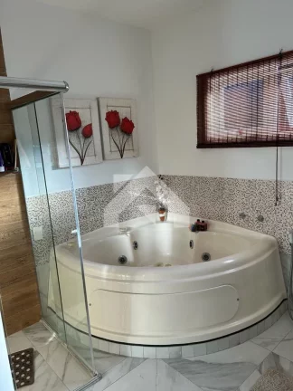 Imagem Casa de Condomínio em Morada dos Pássaros - Barueri