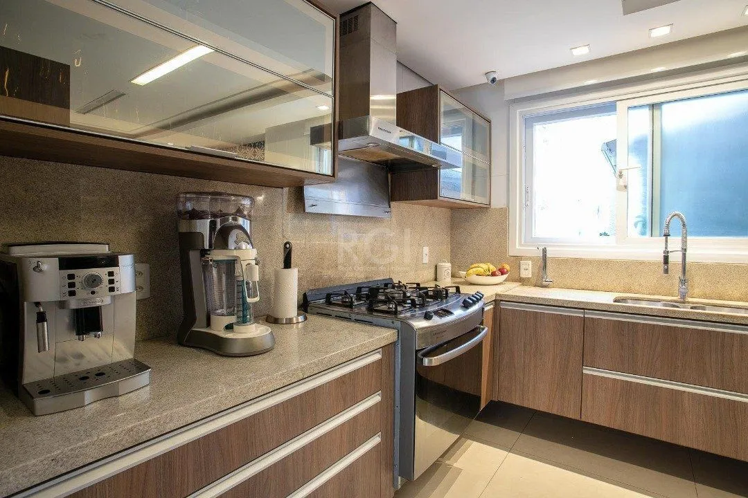Imagem Casa Condominio para Venda - 588.62m², 4 dormitórios, sendo 4 suites, 5 vagas - Pedra Redonda