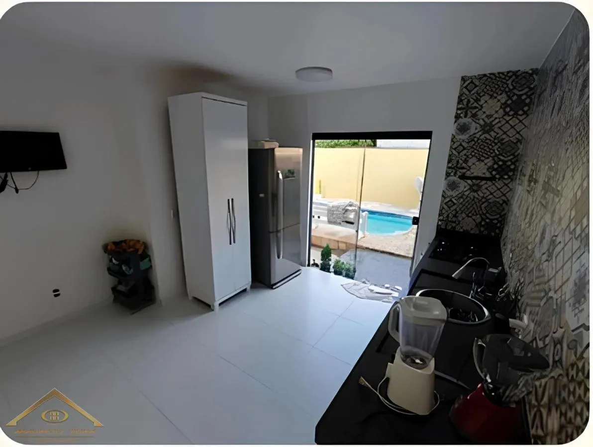 Imagem Casa em Condomínio para Venda em São Pedro da Aldeia / RJ no bairro Balneário São Pedro