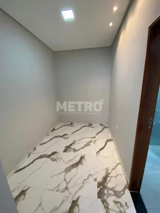 Imagem Venda, Casa, Bairro Vale Dourado, 3 Quartos sendo uma suíte com Closet