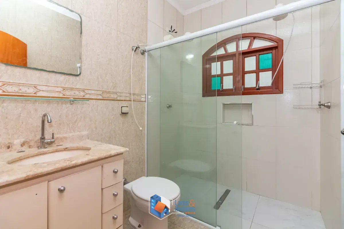Imagem Sobrado para venda em Jardim Avelino com 3 quartos, sendo 1 suíte, 207m²
