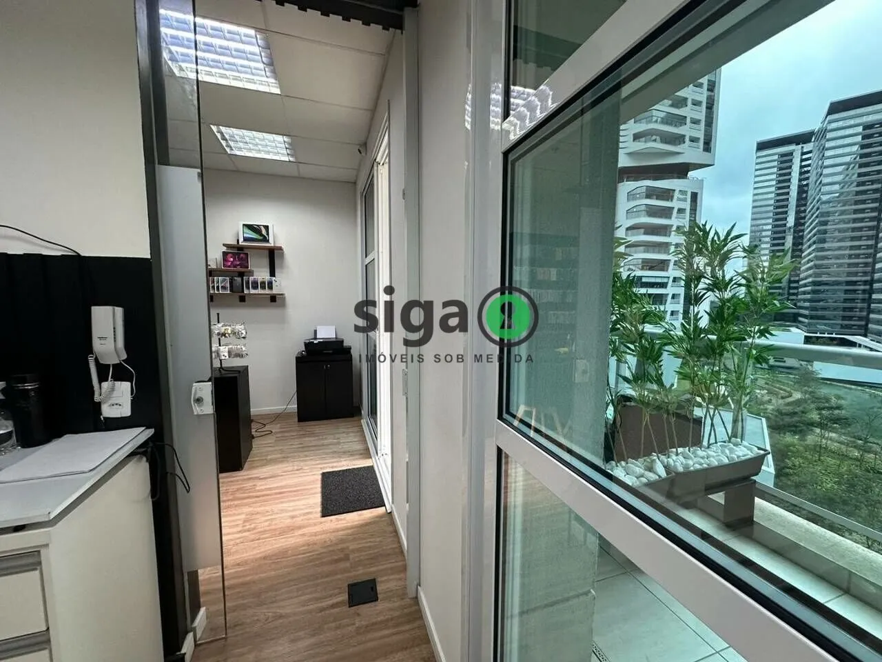Imagem Conjunto Comercial no Brooklin com 70m² - 2 Vagas à Venda.