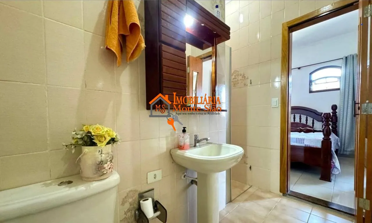 Imagem Sobrado com 3 dormitórios à venda, 168 m² por R$ 795.000 - Jardim Rosa de Franca - Guarulhos/SP