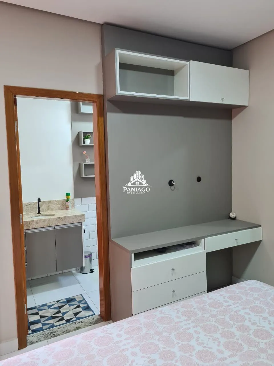 Imagem Casa com 3 Quartos, Piscina e Energia Solar à Venda no Jardim Comodoro