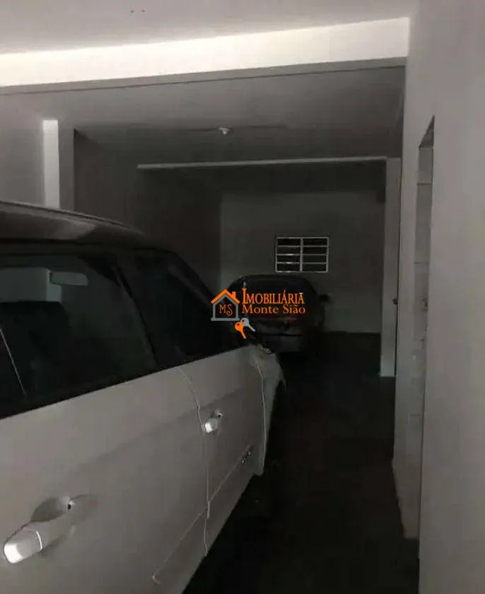 Imagem Sobrado com 3 dormitórios à venda, 250 m² por R$ 850.000 - Jardim Rosa de Franca - Guarulhos/SP