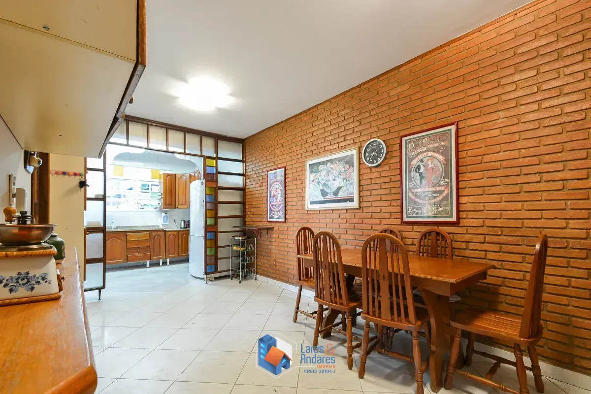 Imagem Casa para venda em Jardim da Glória com 4 quartos, sendo 1 suíte, 275m²