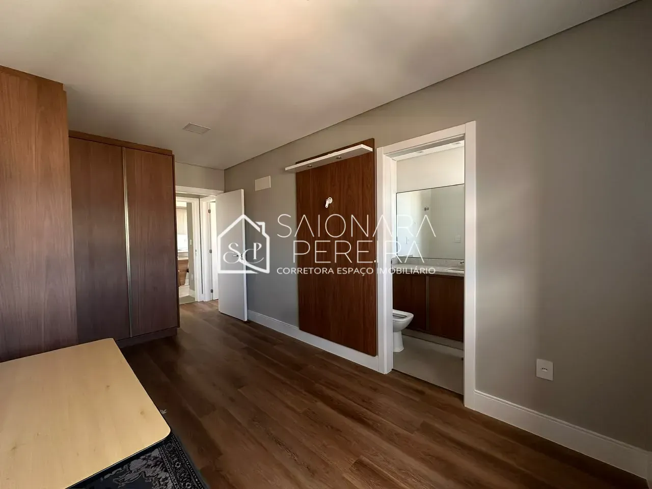 Imagem Apartamento com 2 Suítes e Varanda Gourmet no Bairro Campinas, São José