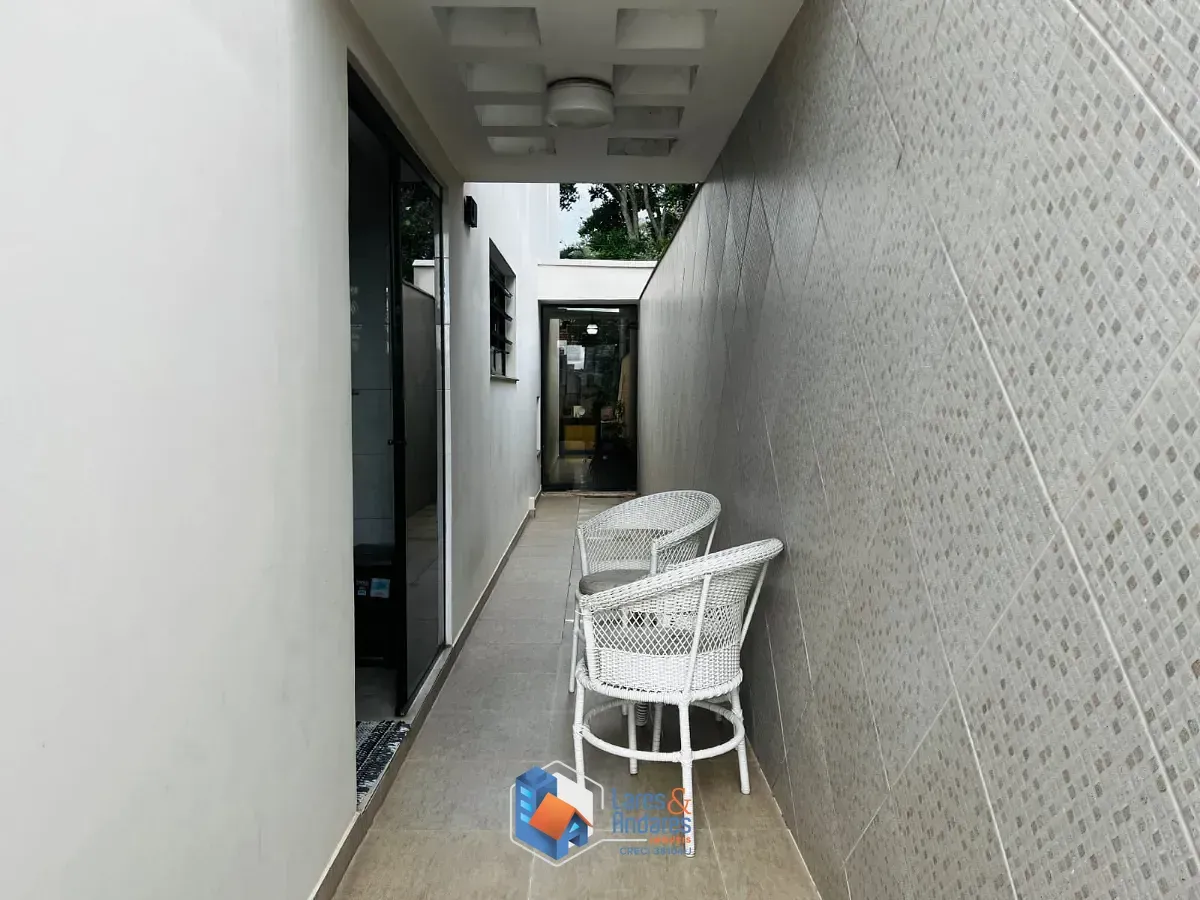 Imagem Sobrado para venda em Bosque da Saúde com 3 quartos, sendo 3 suítes, 217m²