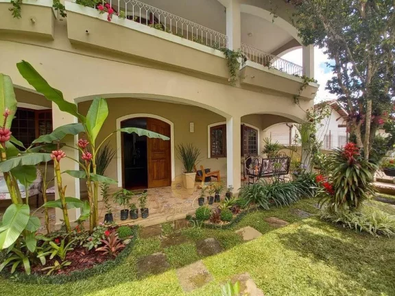 Imagem Casa para Venda em Teresópolis / RJ no bairro Várzea