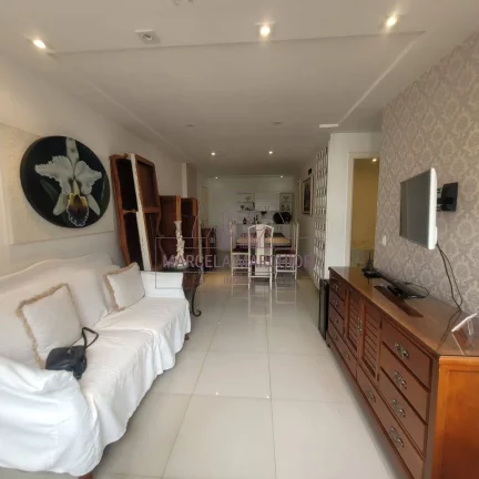 Imagem 2 quartos, suite, porcelanato, montado