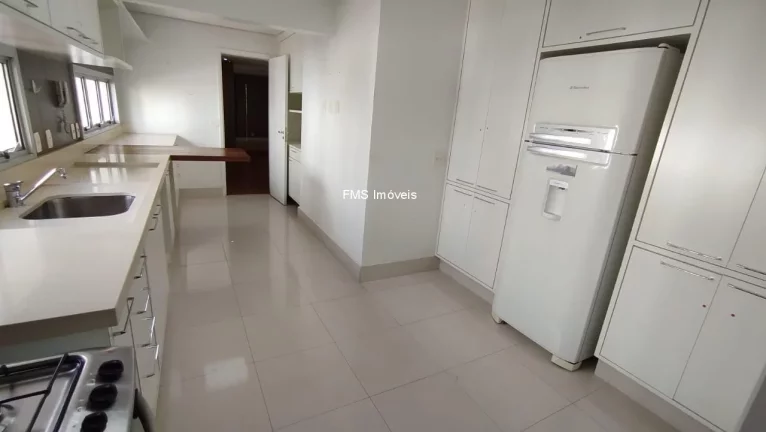 Imagem Oportunidade Imperdível: Apartamento à Venda em São Paulo - SP, 2 Quartos, 2 Suítes, 1 Sala, 3 Banheiros, 2 Vagas, 163m².