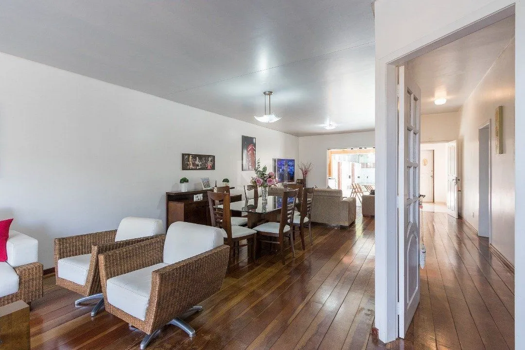 Imagem Casa Condominio para Venda - 297.63m², 4 dormitórios, sendo 1 suites, 2 vagas - Espirito Santo