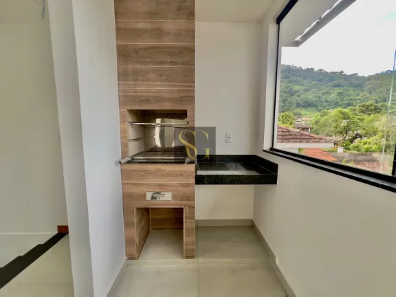 Imagem Casa para Venda em Teresópolis, Alto, 3 dormitórios, 2 suítes, 3 banheiros, 2 vagas