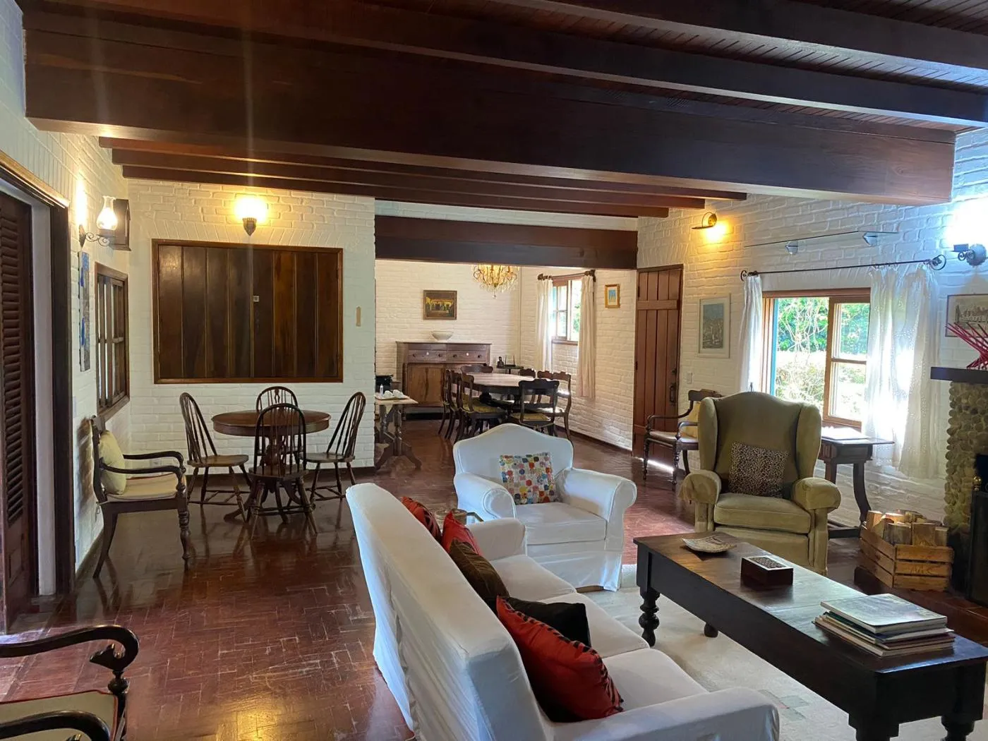 Imagem Casa em Condomínio para Venda em Petrópolis / RJ no bairro Itaipava