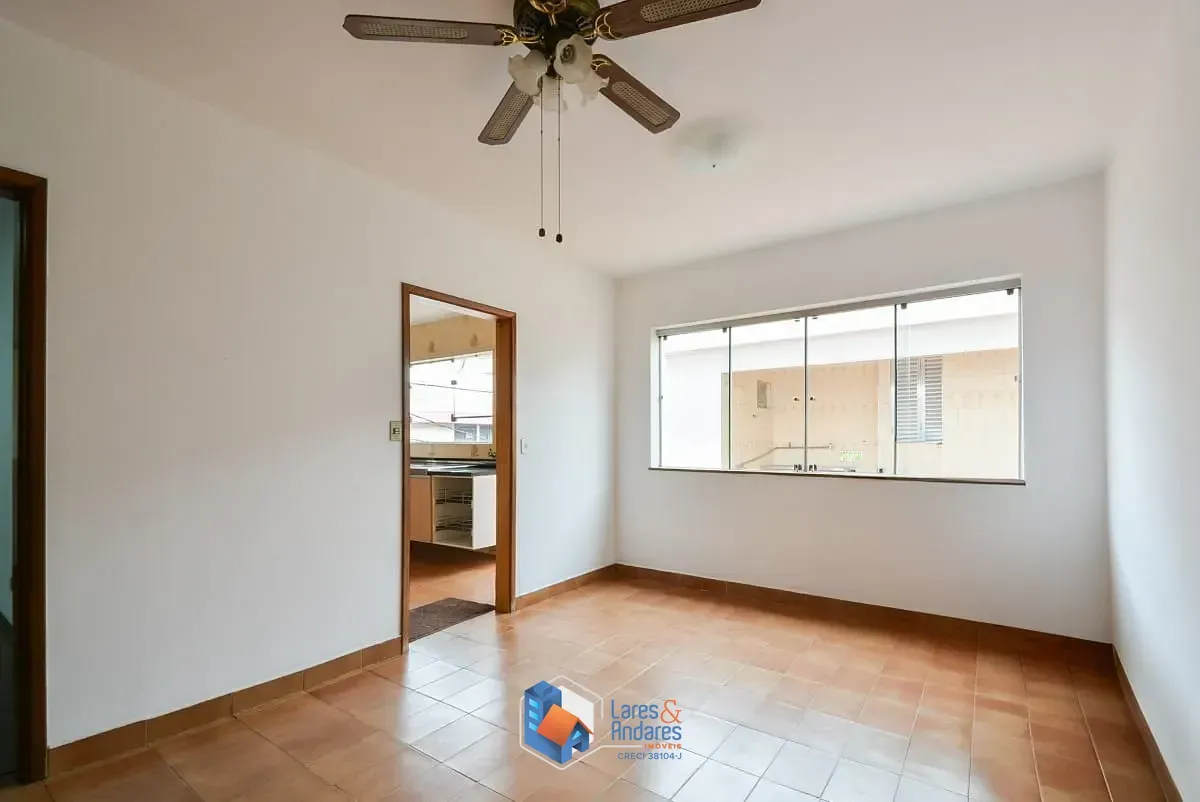 Imagem Sobrado para venda em Planalto Paulista com 4 quartos, sendo 2 suítes, 331m²