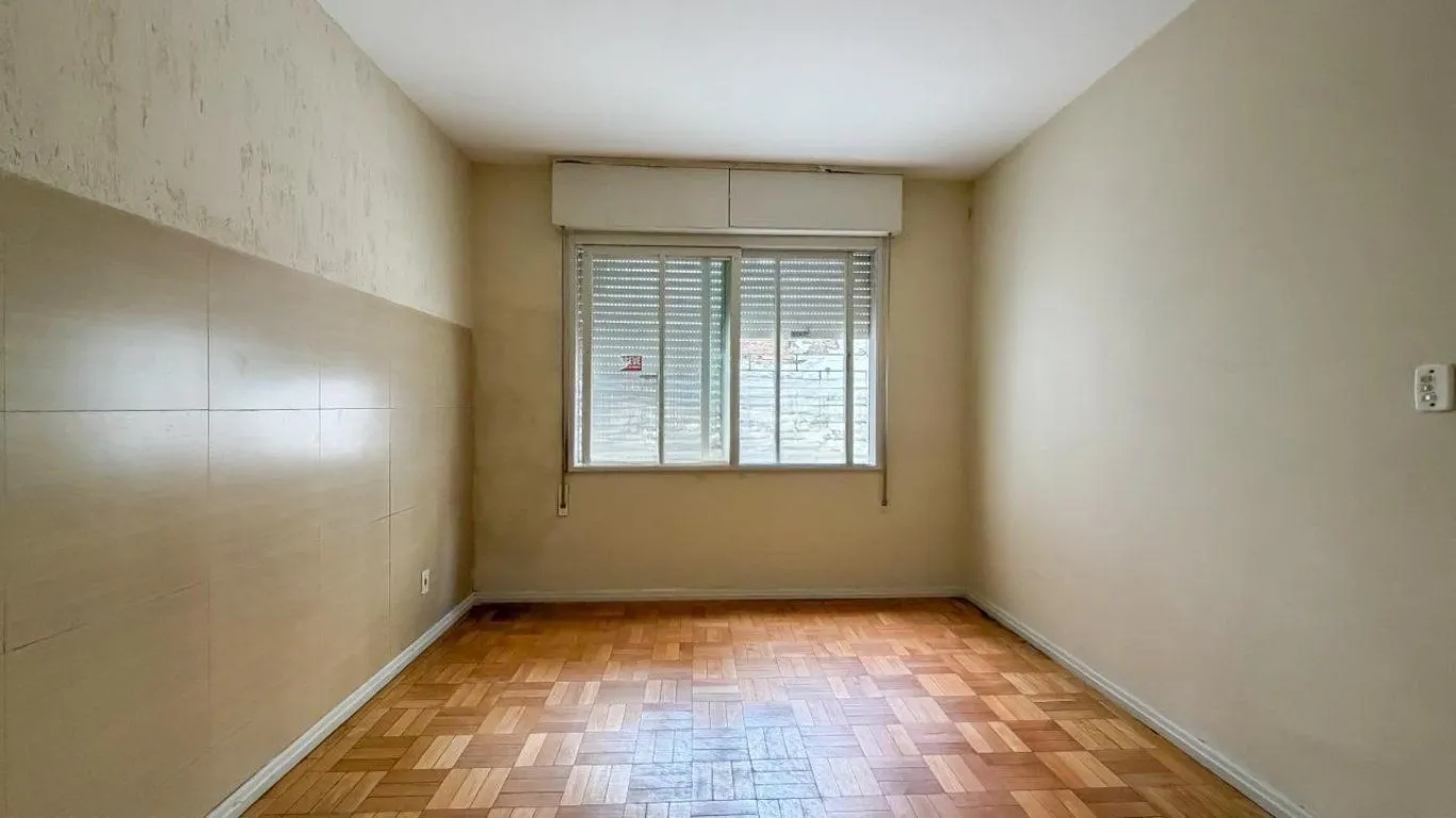 Imagem Apartamento com 2 quartos e 77m² à venda em Bom Fim, Porto Alegre. Rua Tomaz Flores, Bom Fim, Porto Alegre