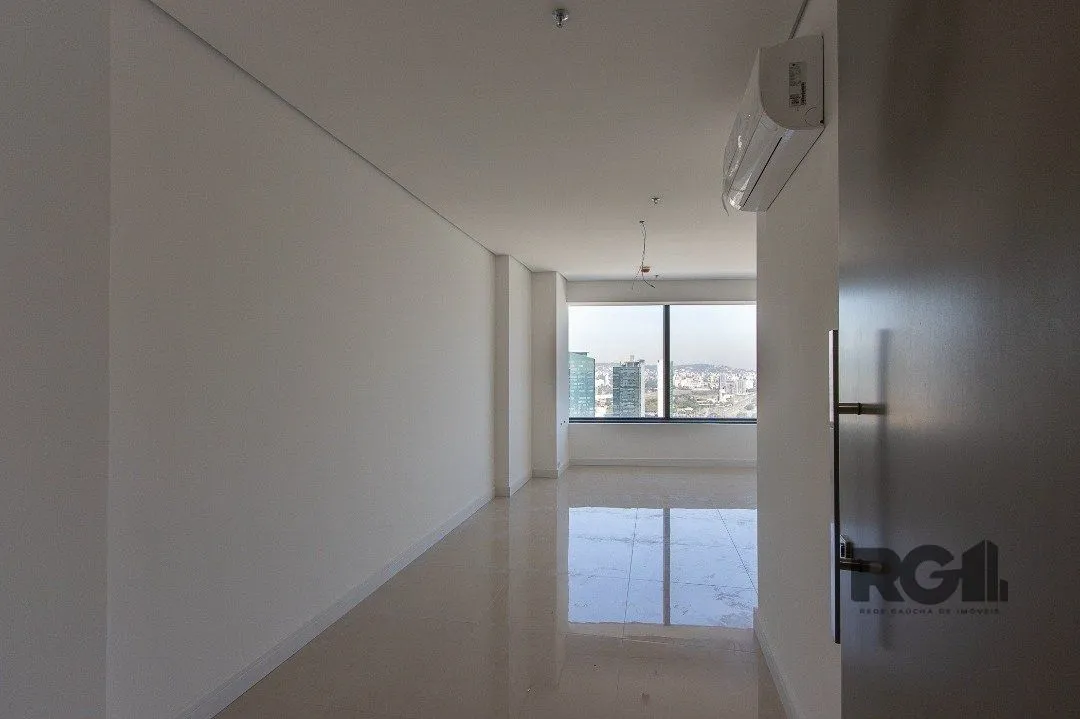Imagem Sala comercial no Shopping Pontal | 28,69m2 Privativos | 20º andar