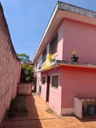 Imagem Sobrado Espaçoso com 300m², 4 Dorms, Edícula e 4 Vagas