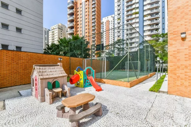 Imagem Apartamento à venda em São Paulo, Vila Suzana, com 3 quartos, 247m2