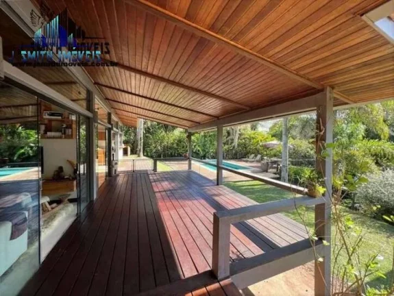 Imagem Casa LINDA TÉRREA! Impecável. Elementos rústicos! 3 suítes. Terreno 2.500m²