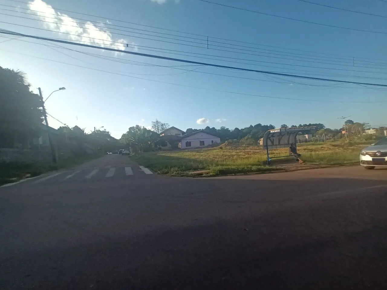 Imagem Terreno de esquina em avenida de Viamão!