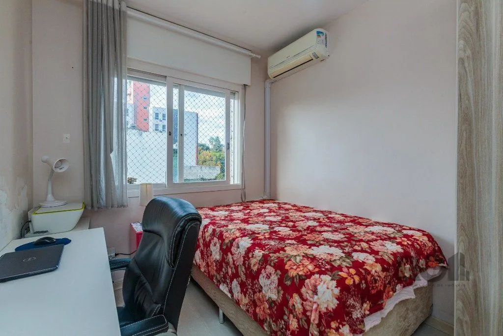 Imagem Apartamento 2 dormitórios com 1 vaga no bairro Teresópolis em Porto Alegre