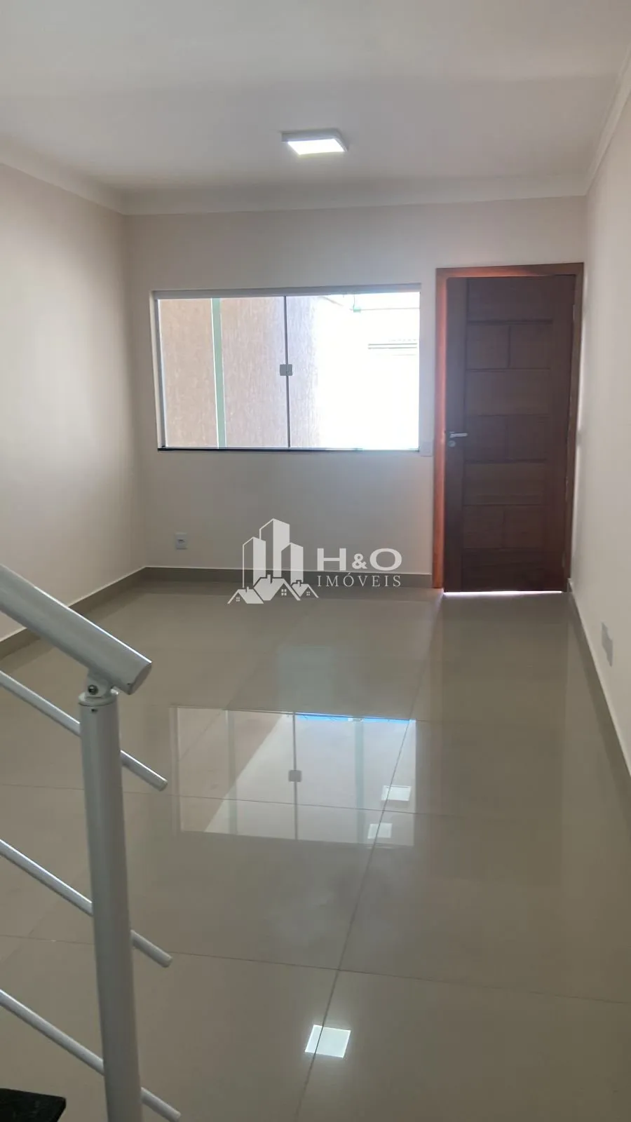 Imagem Sobrado à venda em Itaquera com excelente distribuição dos ambientes e ótimo padrão de conforto para toda a família.