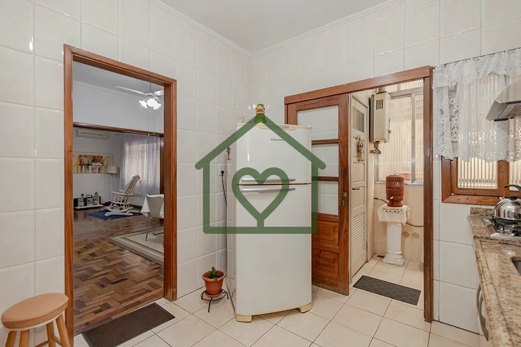 Imagem Descubra o encanto deste apartamento para venda, localizado em uma das regiões mais vibrantes de Po...