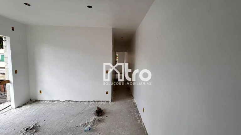 Imagem Apartamento com 2 dormitórios à venda, 60 m² por R$ 310.000,00 - Cruzeiro - Itajubá/MG