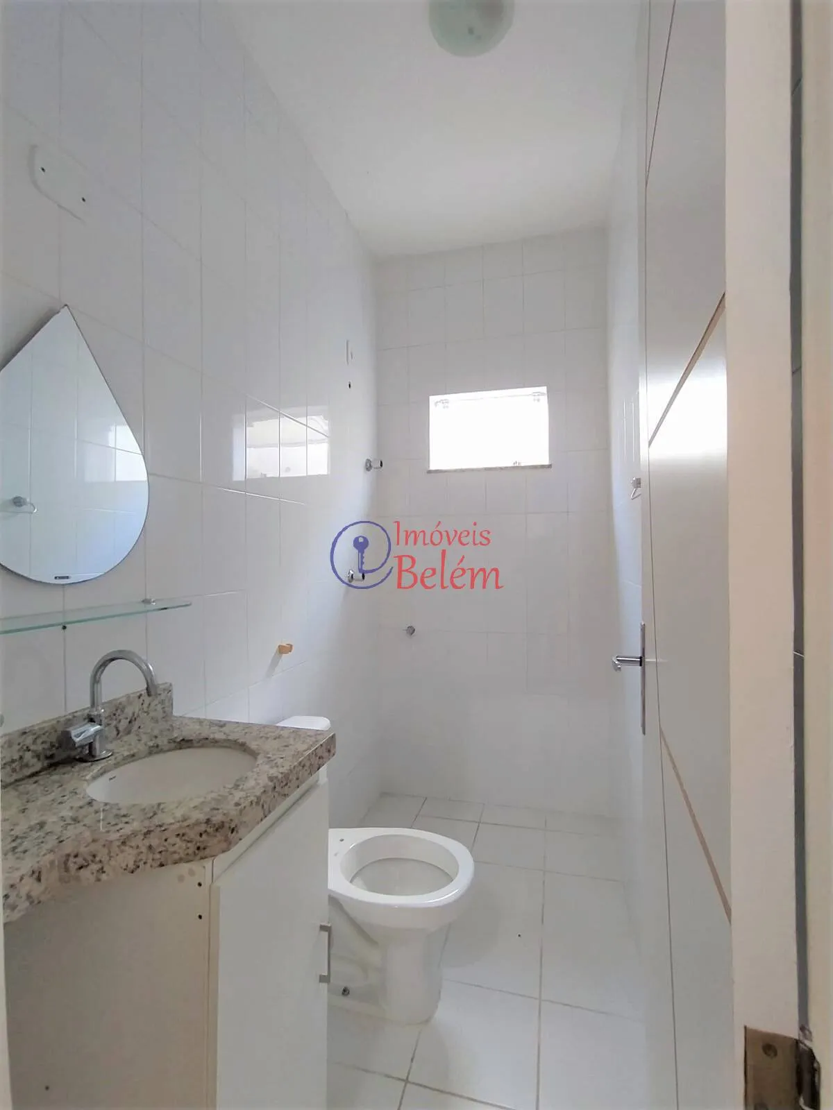 Imagem Casa 3/4 sendo 2 suítes em condomínio na Augusto Montenegro