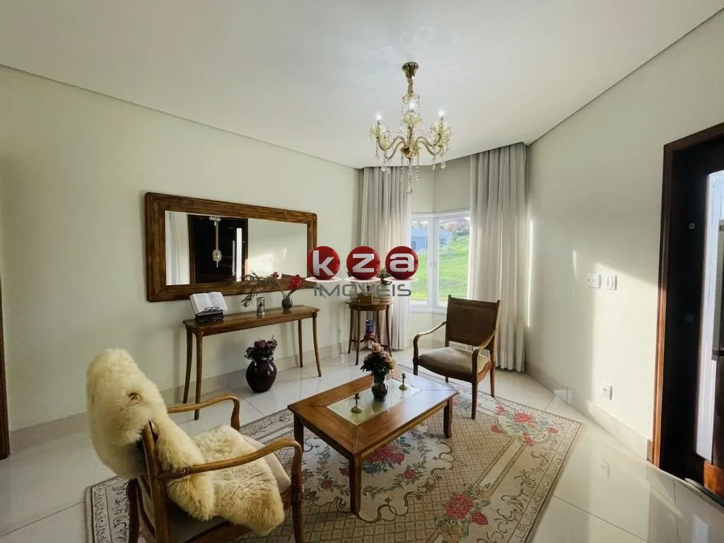 Imagem Casa de luxo no Condomínio Terras de Santa Teresa em Vinhedo, com 4 suítes, 3 salas e 350m² de área privativa. Venha conferir!