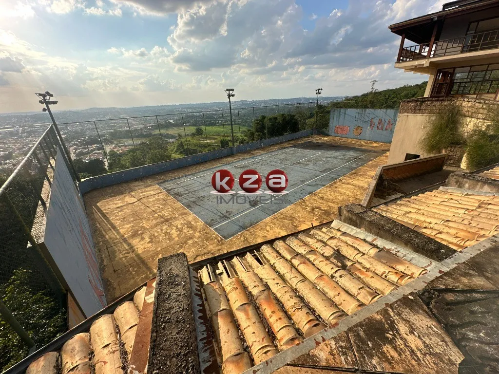 Imagem Espetacular Mansão à Venda em Vinhedo-SP: 14 Quartos, 10 Suítes, 9 Salas, 12 Banheiros, 20 Vagas de Garagem, 2.100m² de Área.