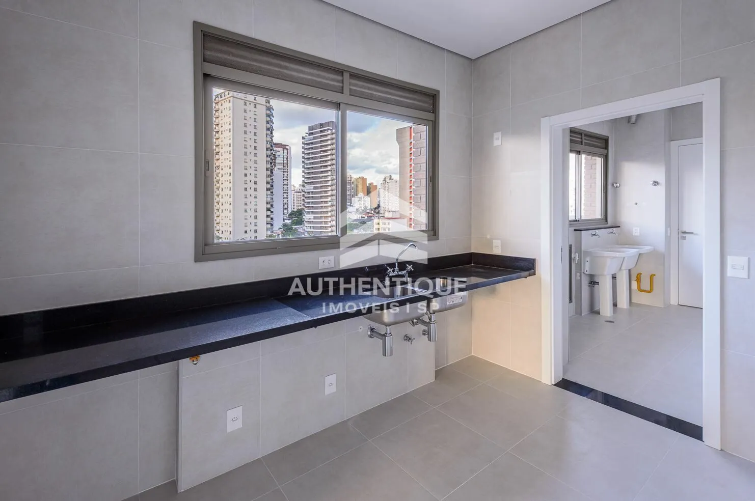 Imagem I180 IBIRAPUERA - Apartamento à venda em São Paulo/SP