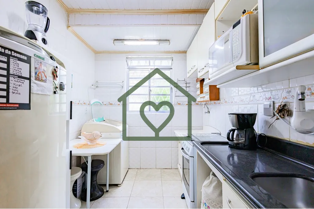 Imagem Descubra o seu novo lar no coração de Porto Alegre. Este aconchegante apartamento está localizado...