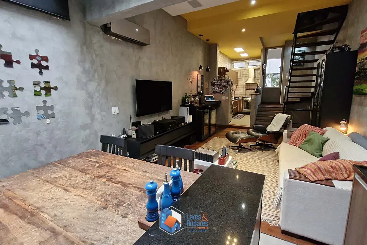 Imagem Casa em condomínio para venda em Real Parque com 2 quartos, sendo 1 suíte, 134m²
