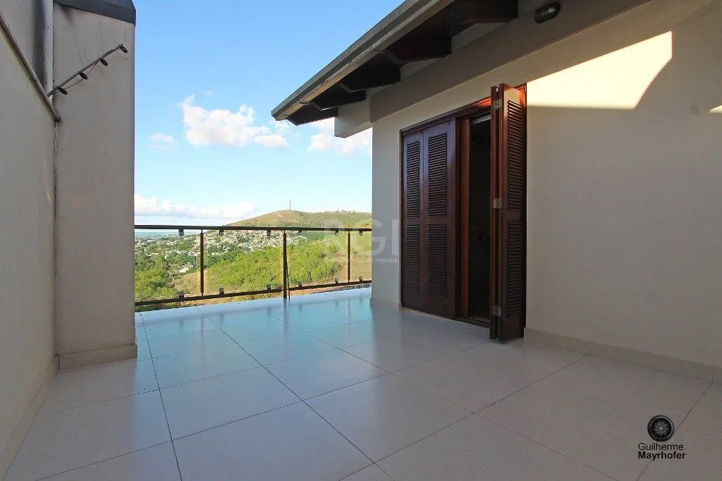Imagem Casa para Venda - 445.52m², 4 dormitórios, sendo 4 suites, 4 vagas - Teresópolis