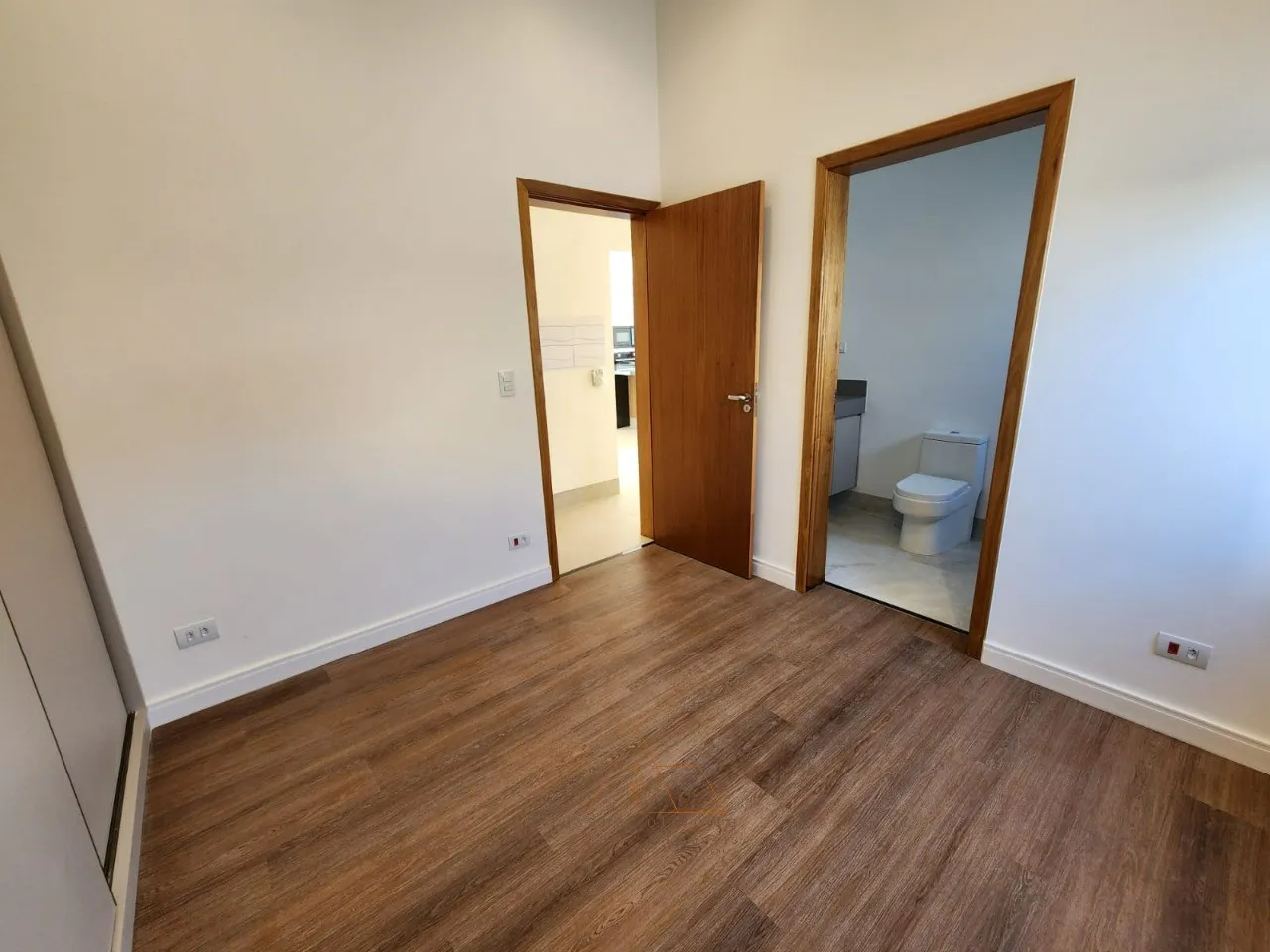 Imagem Casa em Condomínio em Salto-SP, Residencial Central Parque: 3 Quartos, 3 Suítes, 4 Banheiros, 4 Vagas, 213,60 m².