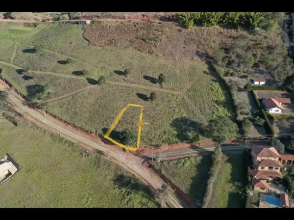 Imagem Terreno em Condomínio para Venda em Teresópolis / RJ no bairro Vale Alpino