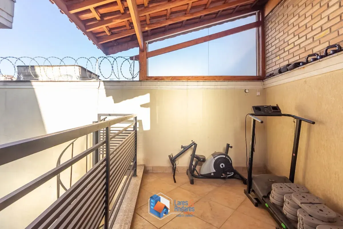 Imagem Sobrado para venda em Chácara Inglesa (Zona Norte) - Pirituba com 3 quartos, sendo 1 suíte, 185m²