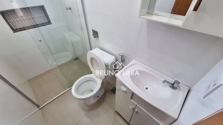 Imagem Casa comercial disponível para locação no bairro Resplendor - Igarapé/MG.