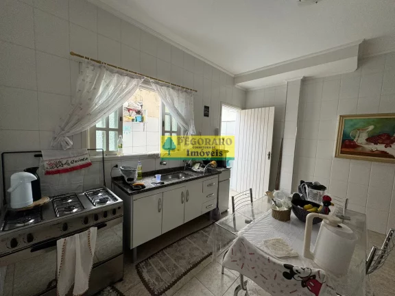 Imagem Imperdível! Casa em condomínio à venda em Caraguatatuba-SP, no bairro Prainha: 2 quartos, 2 suítes, 1 sala, 3 banheiros, 1 vaga, 72m²