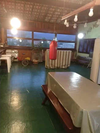 Imagem CASA COM PISCINA , 04 SUITES