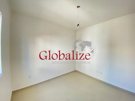 Imagem Linda casa à venda com 2 dormitórios sendo 1 suíte por R$ 660.000,00