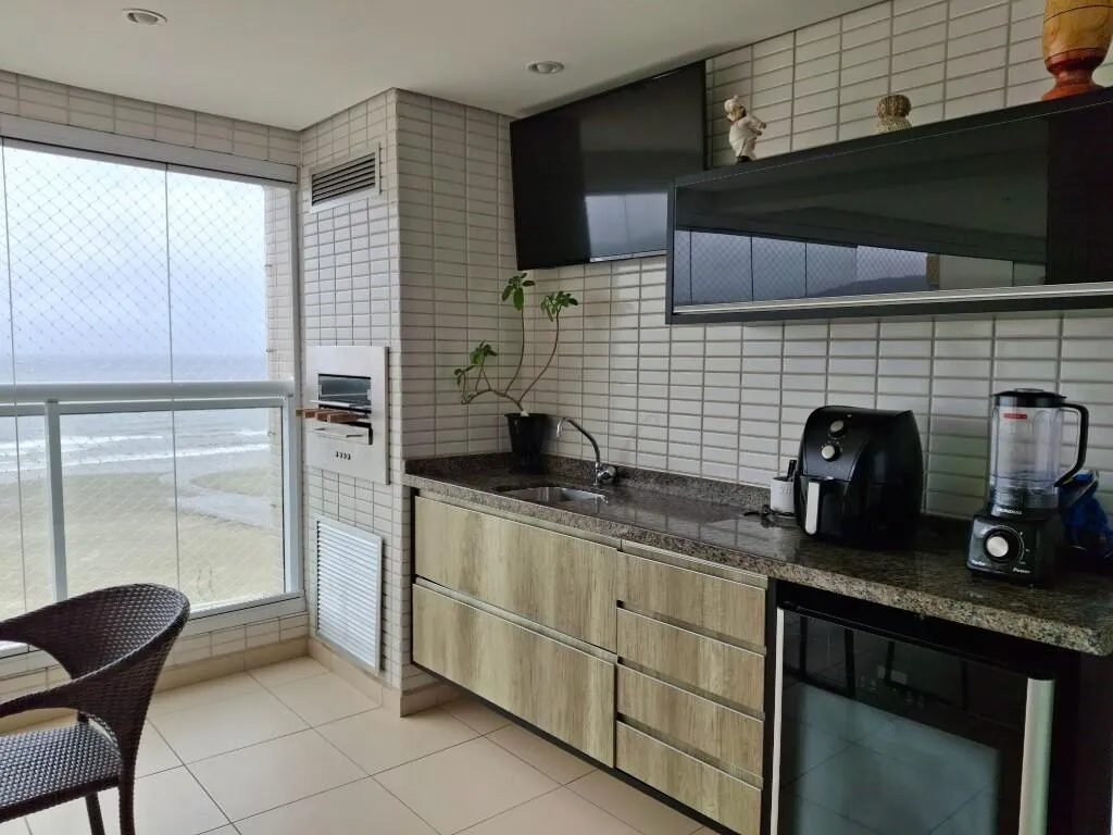 Imagem APARTAMENTO COM 101,00 m² - GUILHERMINA - PRAIA GRANDE SP