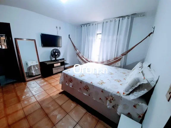 Imagem Casa à venda, 320 m² por R$ 670.000,00 - Jardim Novo Mundo - Goiânia/GO