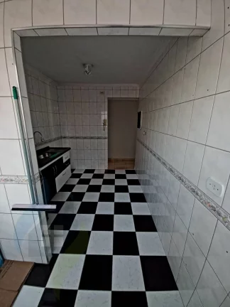 Imagem Apartamento de 2 dorms, 2 salas, 1 banheiro, 1 vaga com 54m² em Taboão, Diadema