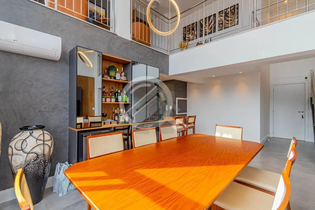 Imagem Apartamento Duplex de luxo de 182 m², 3 dormitórios sendo 2 amplas suítes e 3 vagas de garagem no...