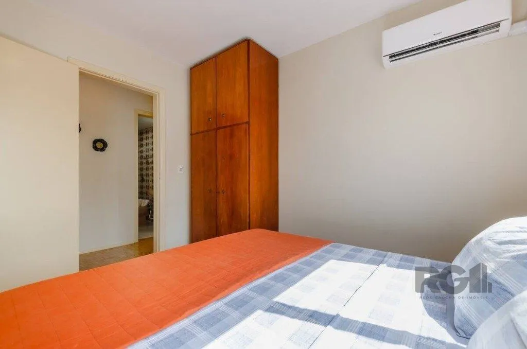 Imagem Apartamento de 2 dormitórios no bairro Menino Deus