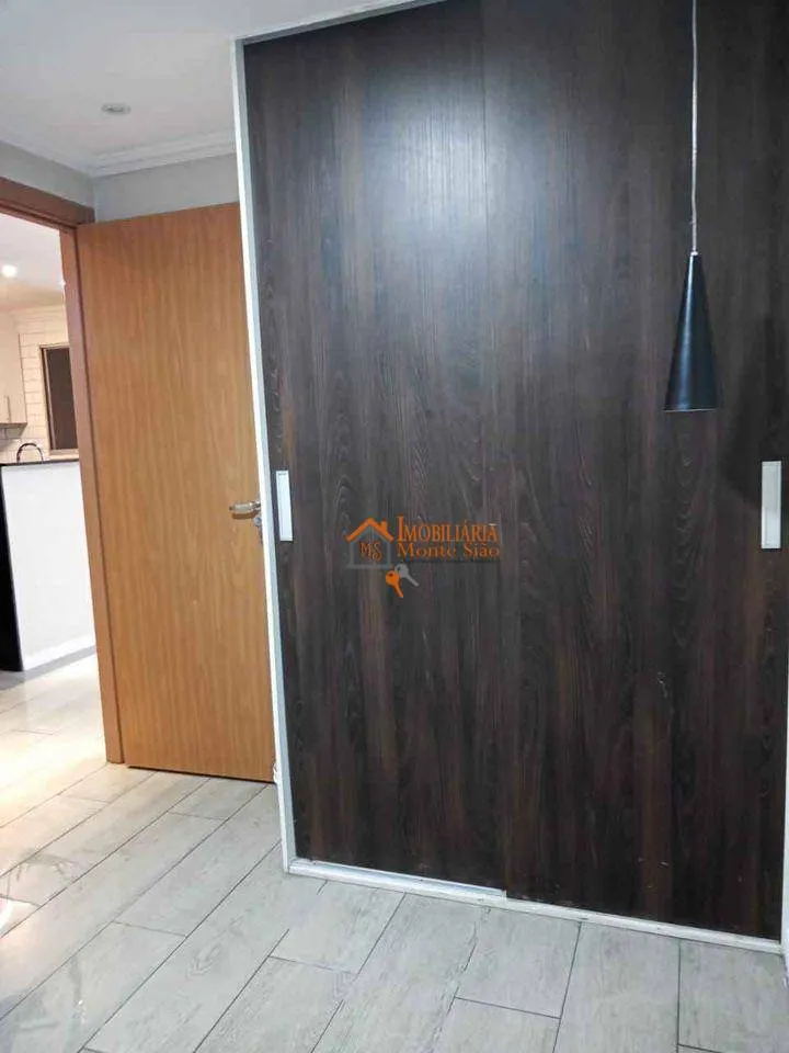 Imagem Apartamento com 2 dormitórios à venda, 41 m² por R$ 255.000,00 - Água Chata - Guarulhos/SP